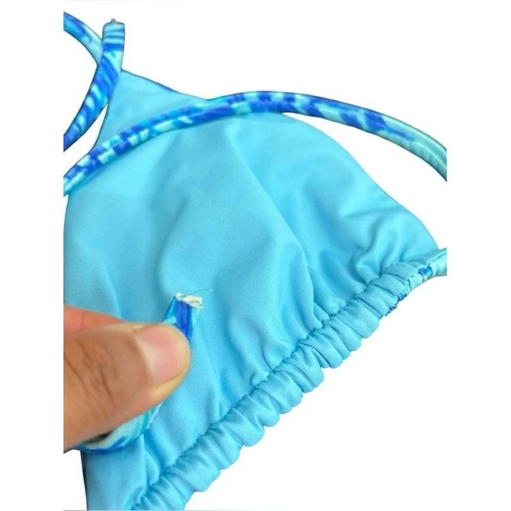 Frankies Bikinis Tia Triangle Bikini Top in the Electric Blue print Size Small